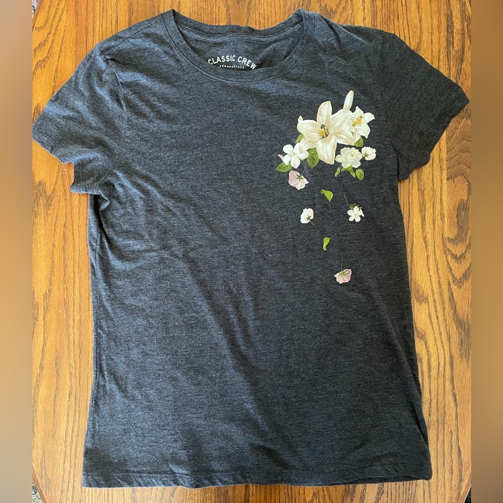 Aeropostale Girl’s T shirt size XL